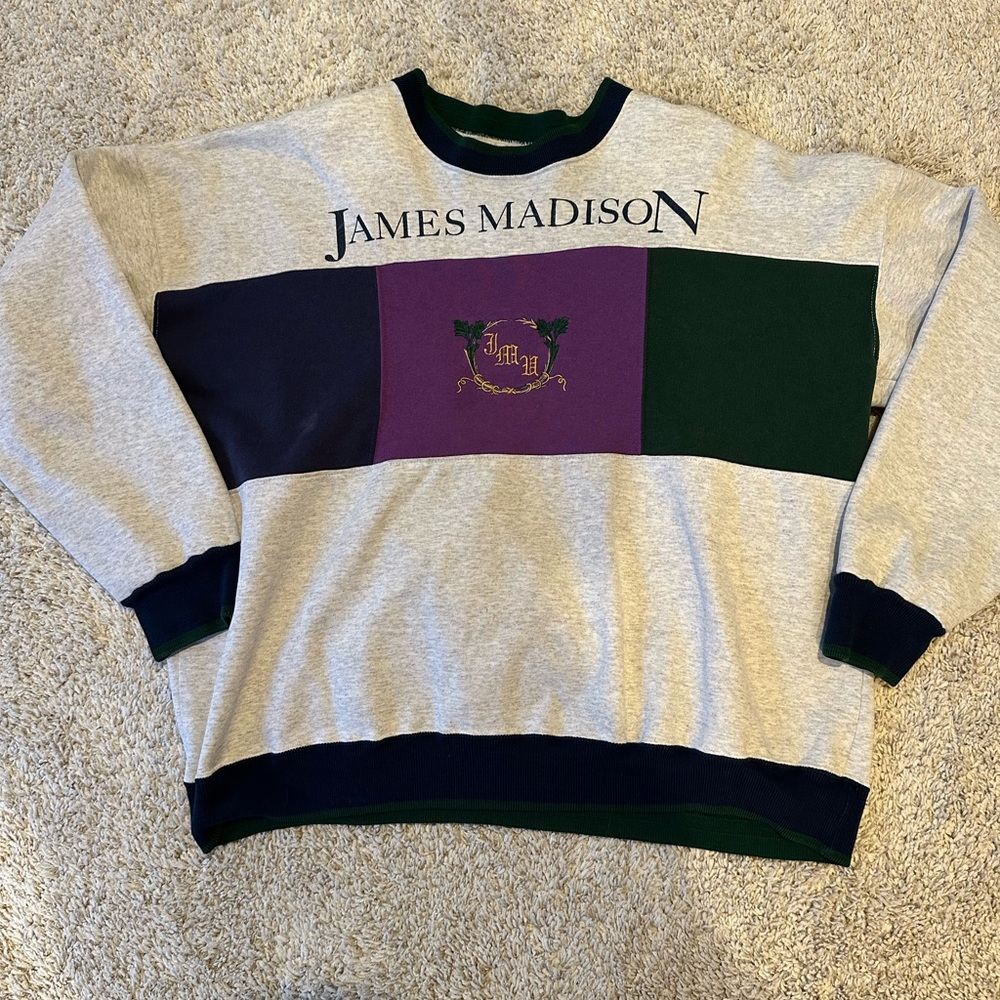 VINTAGE OVERSIZED COLLEGE CREWNECK